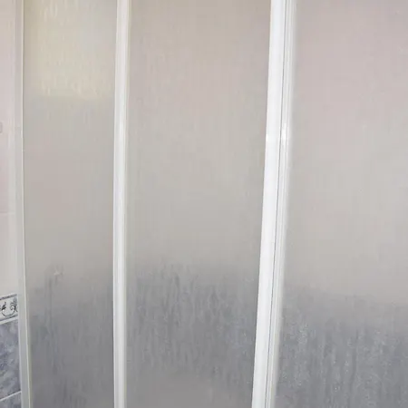 Apartmán Thera 8 *