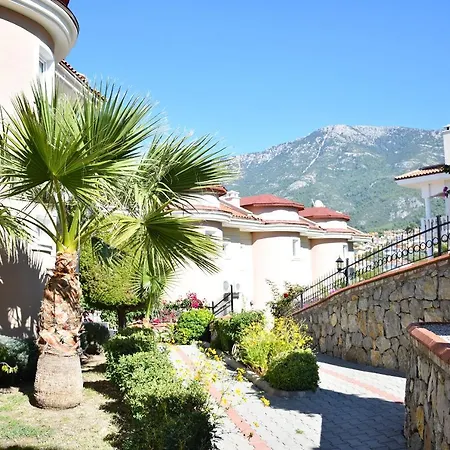 Appartement Thera 8 *
