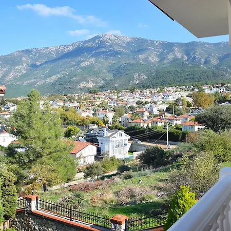 Thera 8 Appartement *